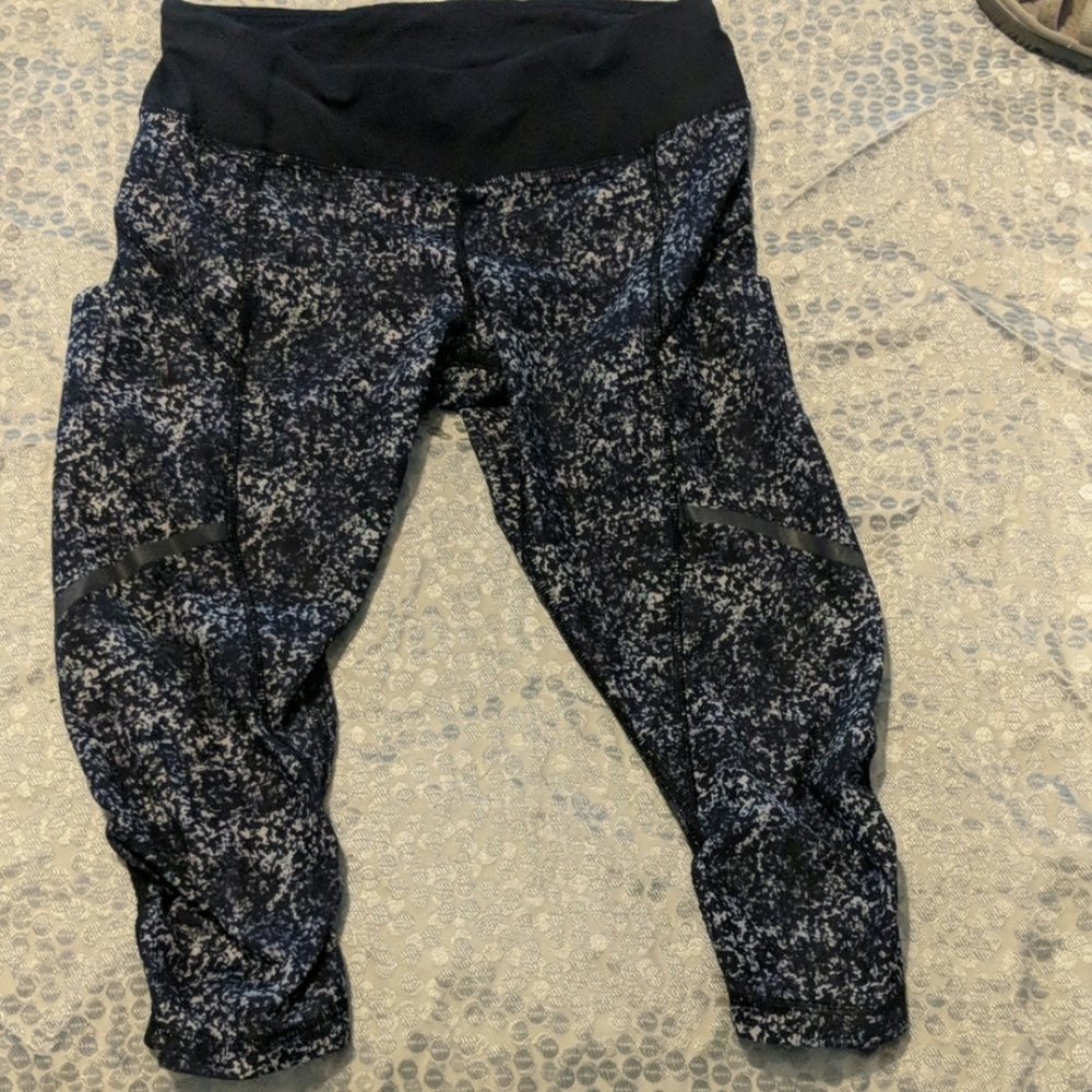 Lululemon crops